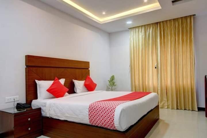 Hotel Le Castle Kodaikanal Buitenkant foto